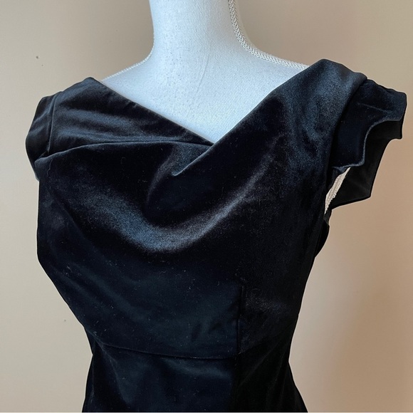 G.I.L.I. | Black Velour Cocktail Dress Sz 6 - Picture 3 of 6
